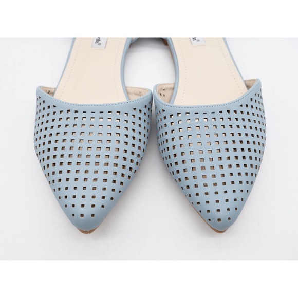 Forever Link Flats Womens 7 Blue Faux Leather Perforated Pointed Toe Shoes - Picture 6 of 10